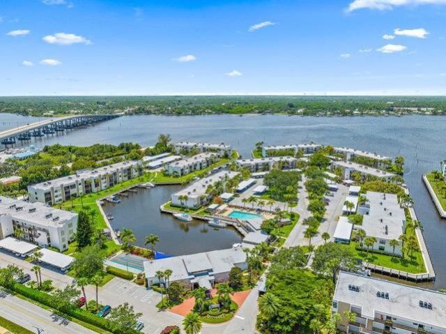 1950 SW Palm City Road, Unit 1-202, Stuart, FL 34994 Photo