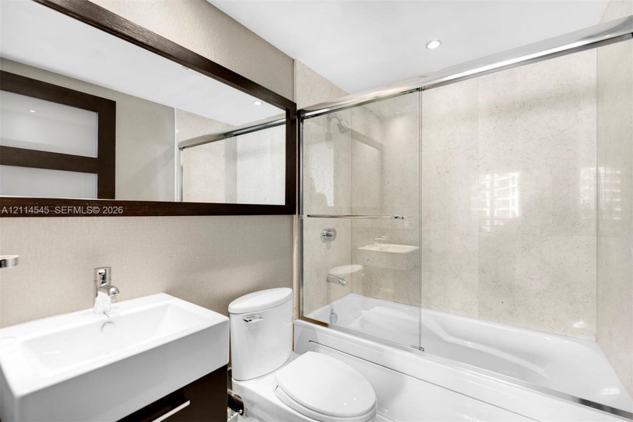 5875 Collins Ave , Unit 1503, Miami Beach, FL 33140 Photo