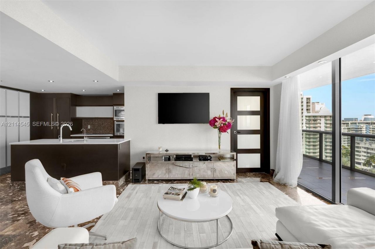 5875 Collins Ave , Unit 1503, Miami Beach, FL 33140 Photo