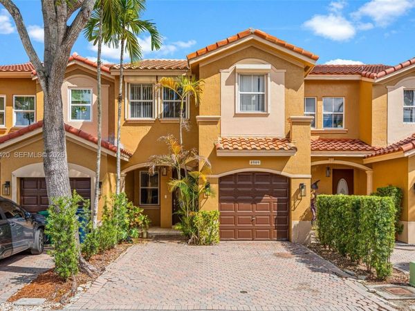 8909 SW 108th Pl , Miami, FL 33176