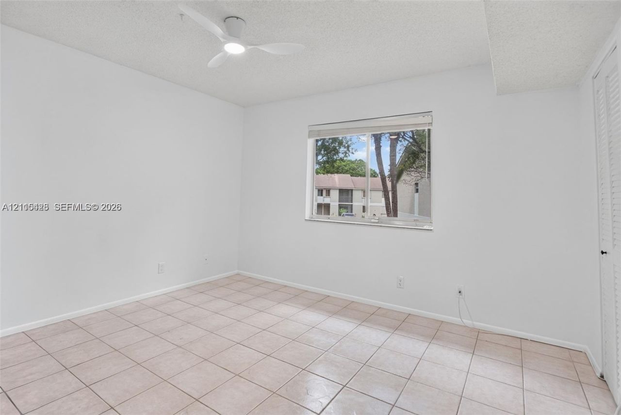 503 Gardens Dr , Unit 201, Pompano Beach, FL 33069 Photo