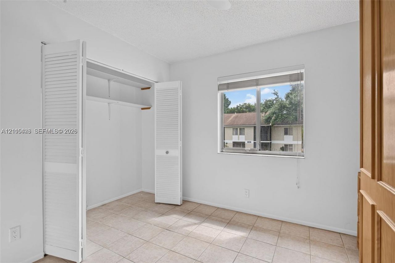 503 Gardens Dr , Unit 201, Pompano Beach, FL 33069 Photo