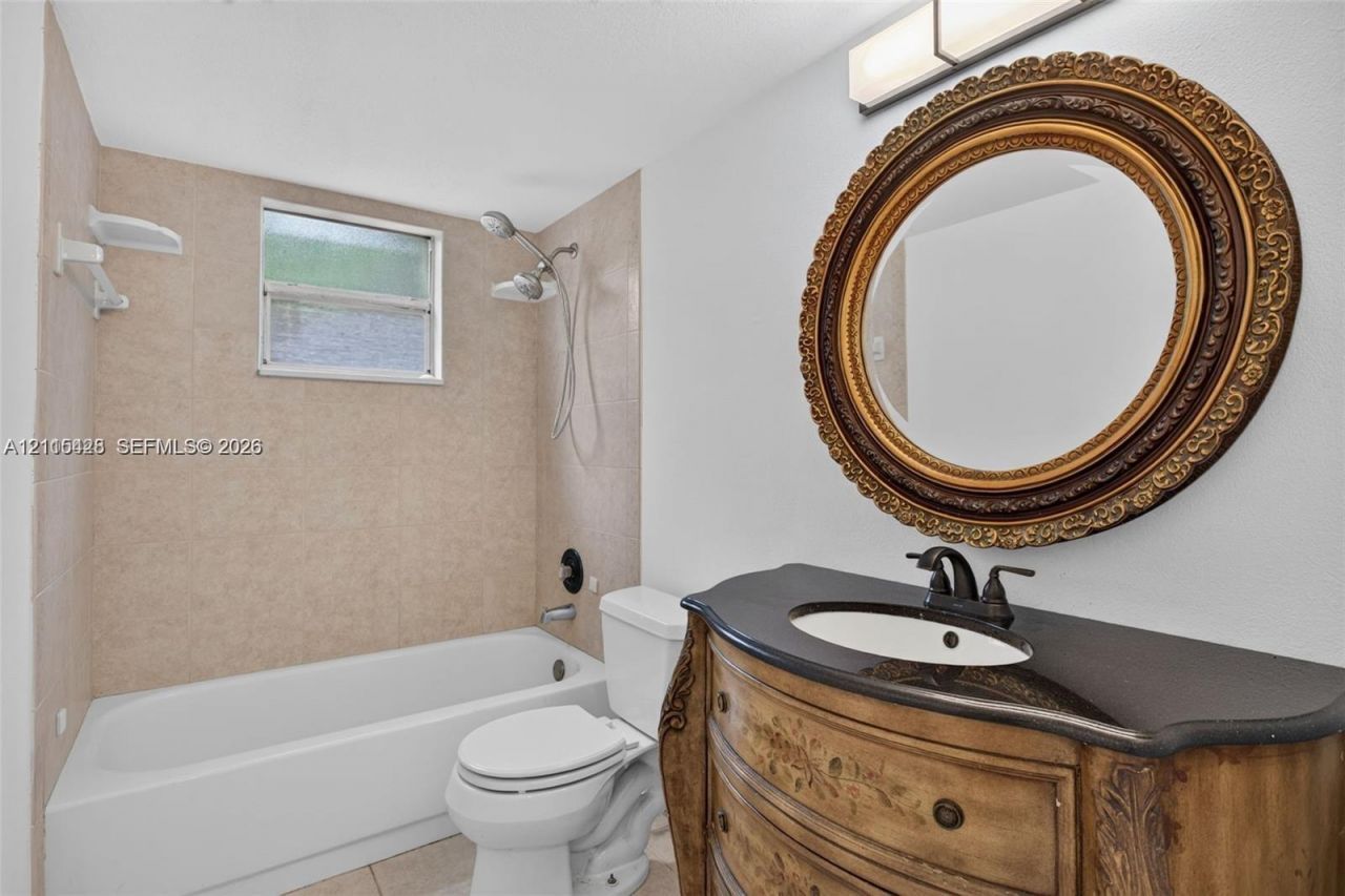 503 Gardens Dr , Unit 201, Pompano Beach, FL 33069 Photo