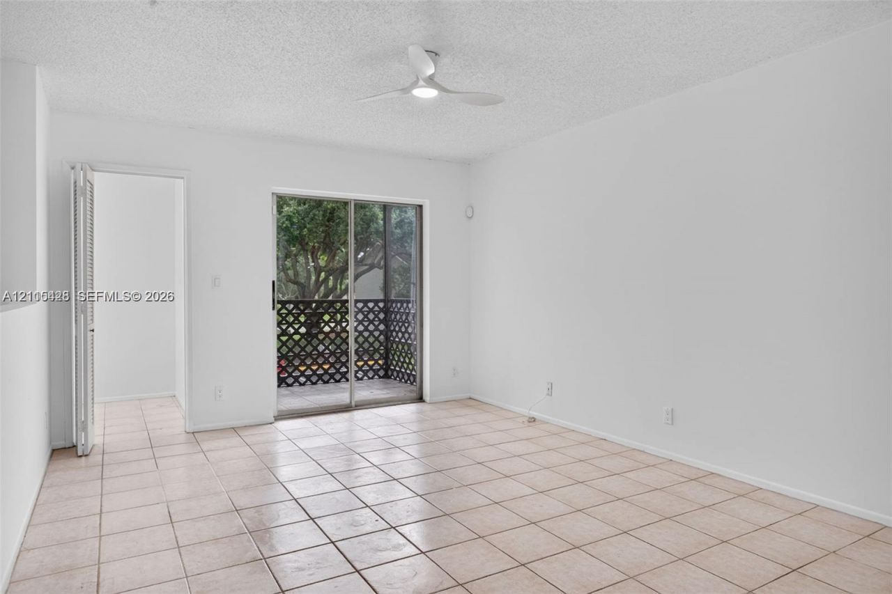 503 Gardens Dr , Unit 201, Pompano Beach, FL 33069 Photo