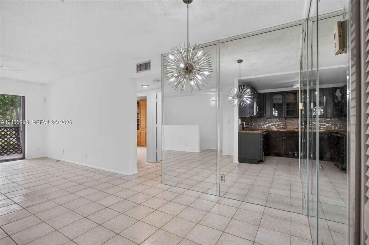503 Gardens Dr , Unit 201, Pompano Beach, FL 33069 Photo