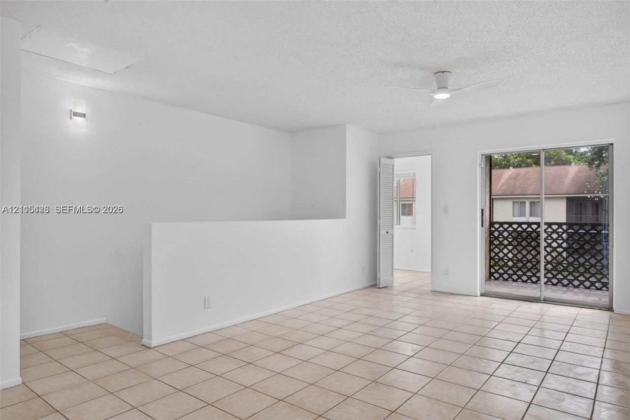 503 Gardens Dr , Unit 201, Pompano Beach, FL 33069 Photo