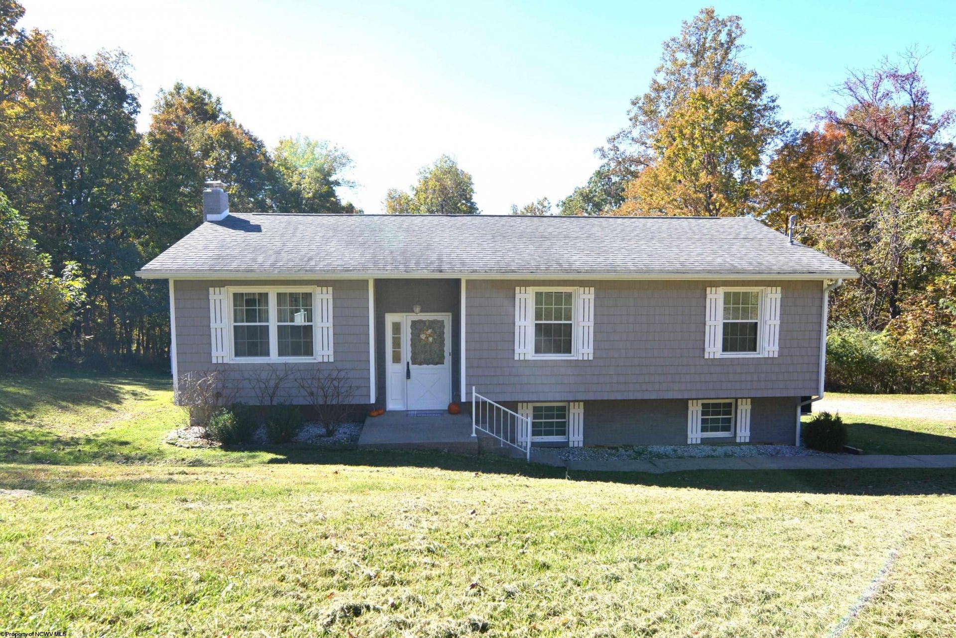 13 Ashwood Lane, Morgantown, WV 26508 Main Photo