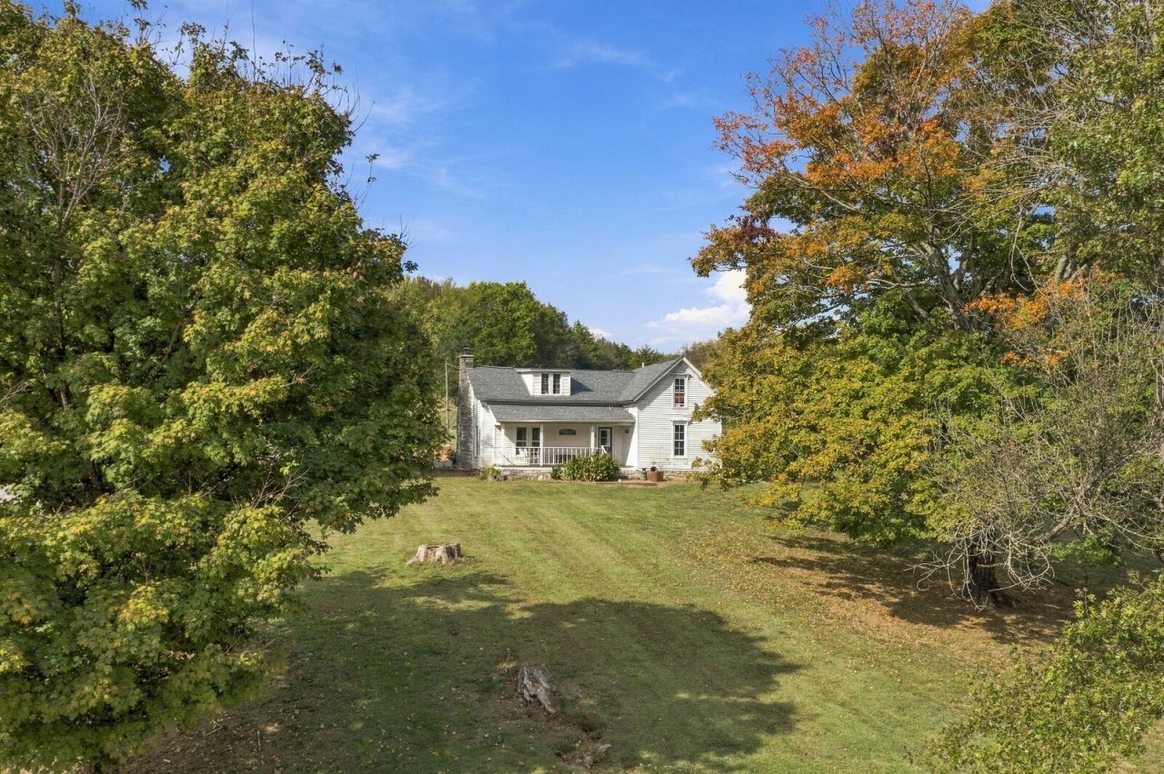 3928 Haislip Hollow Rd, Petersburg, TN 37144 Main Photo
