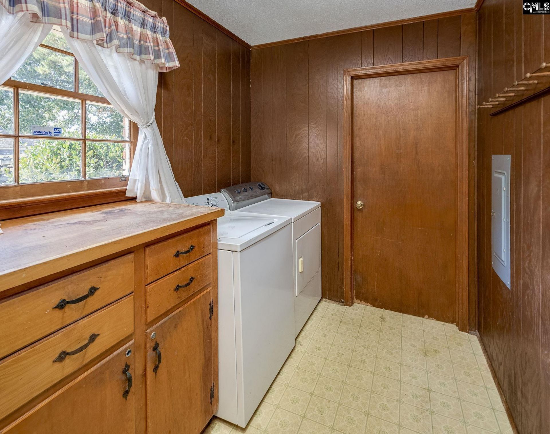3301 Hollydale Drive  Photo 25