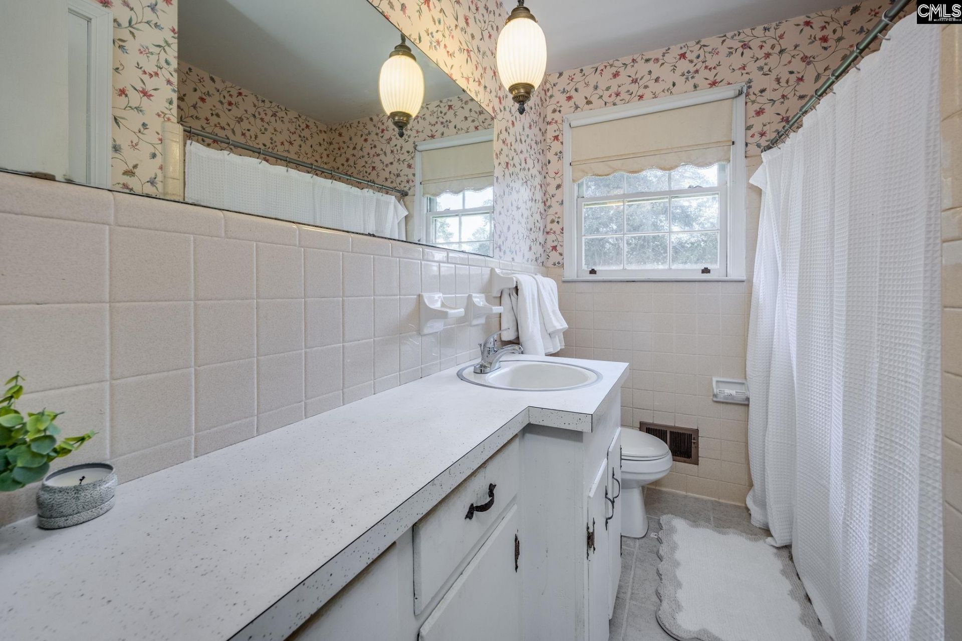 3301 Hollydale Drive  Photo 37