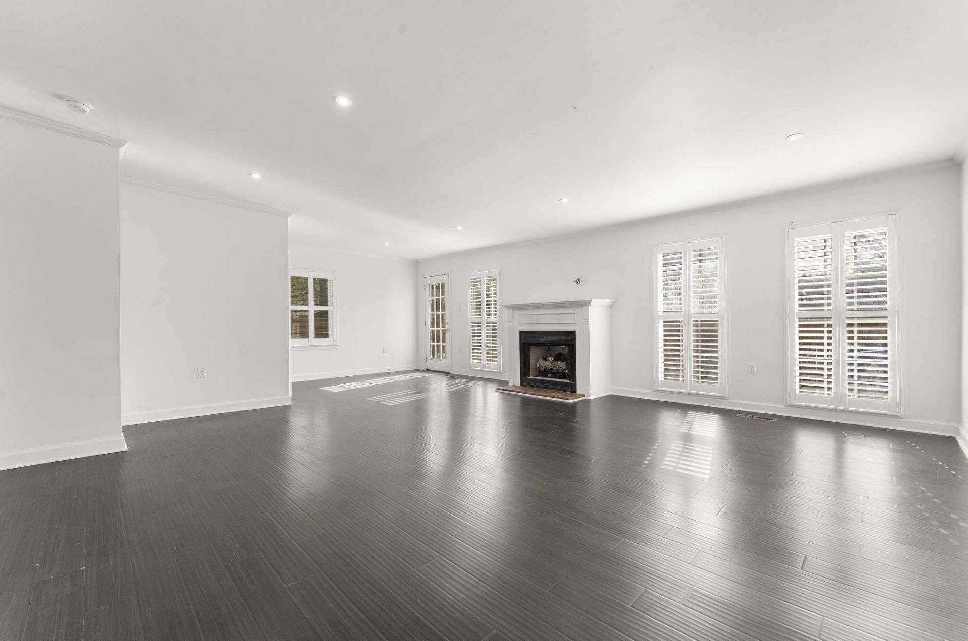 5100 Ashcroft Avenue Photo 15