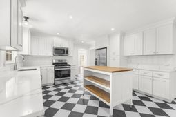 5100 Ashcroft Avenue photo 4
