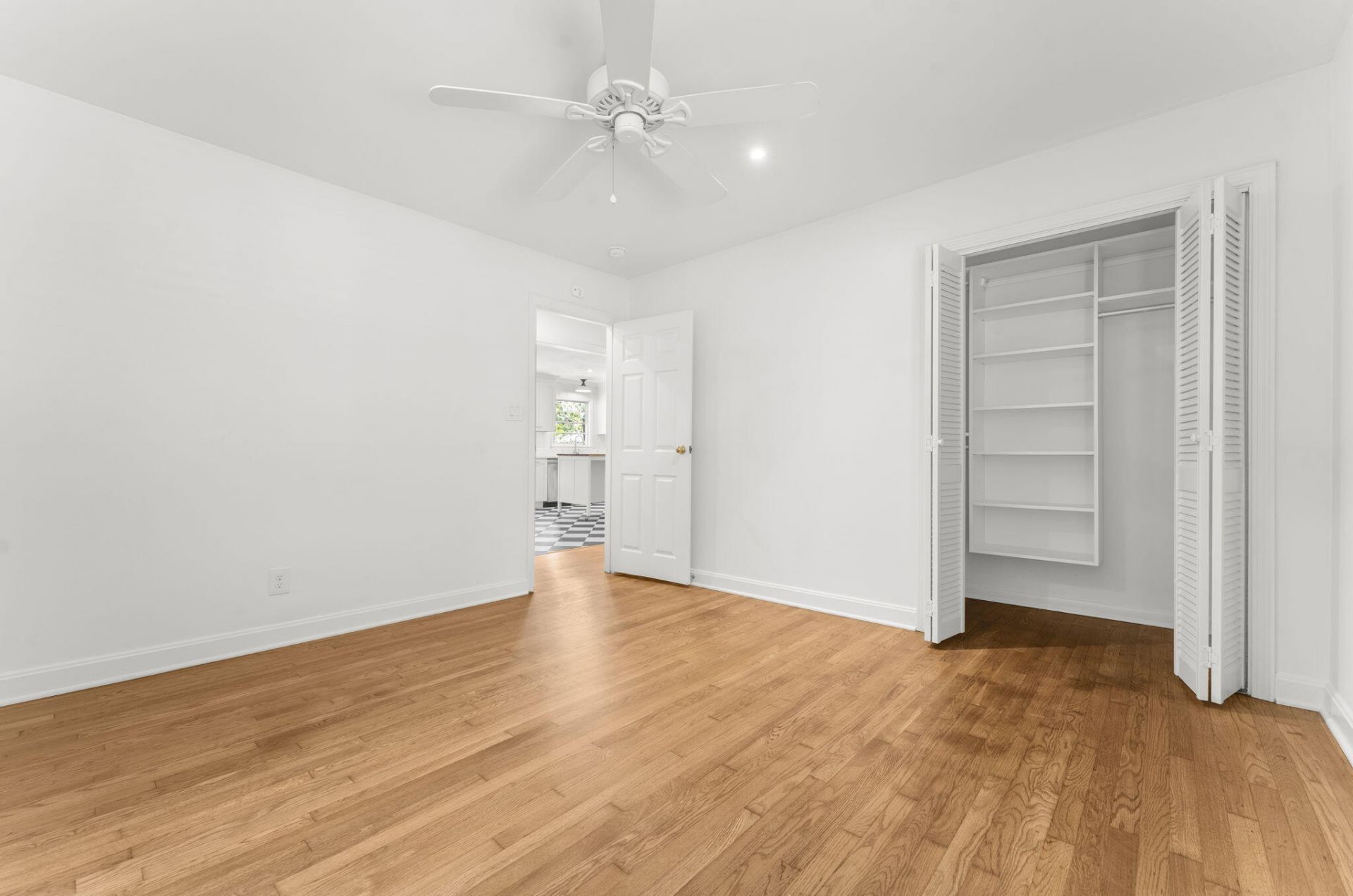 5100 Ashcroft Avenue Photo 32