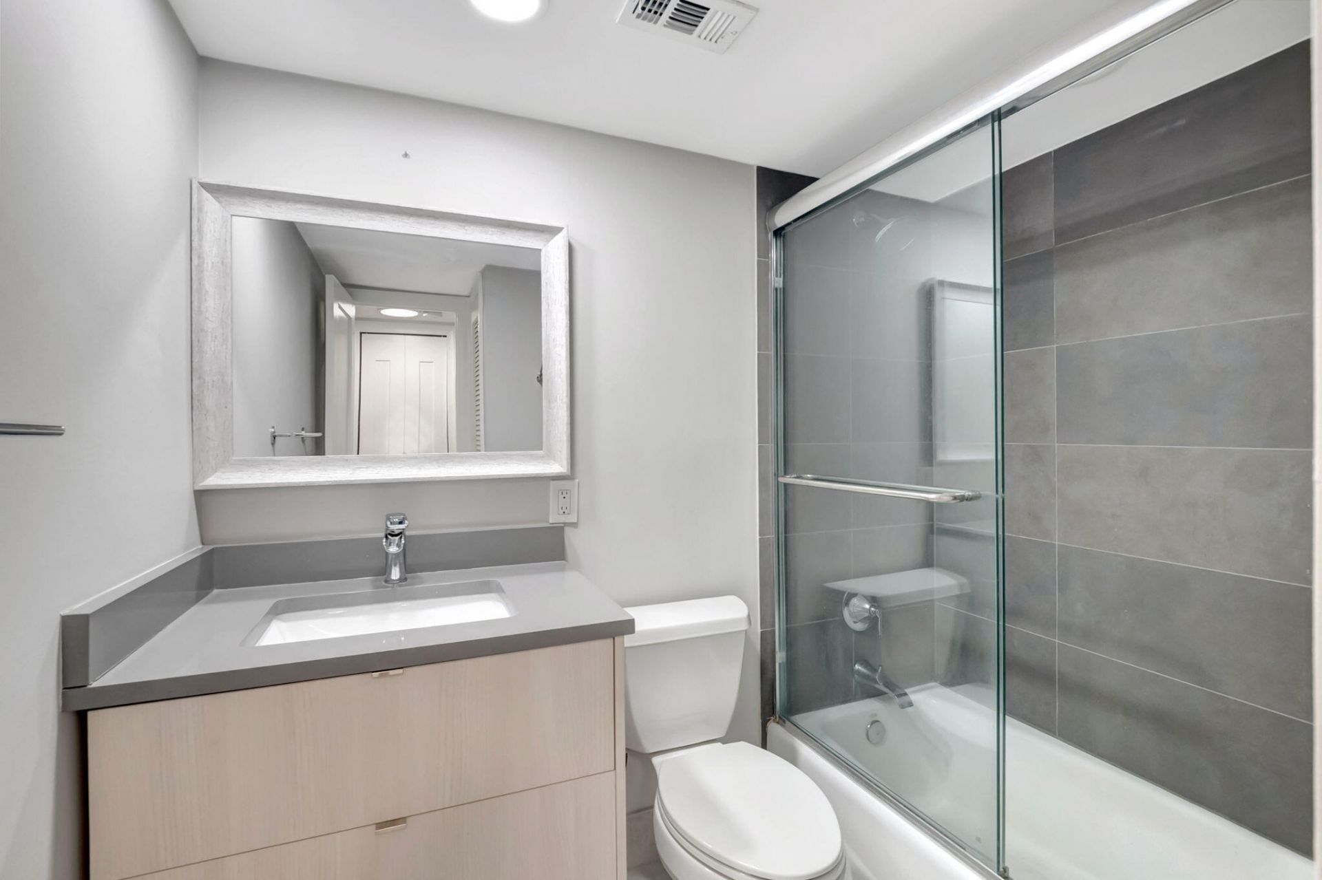 750 NE Spanish River Boulevard, Unit 103, Boca Raton, FL 33431 Photo
