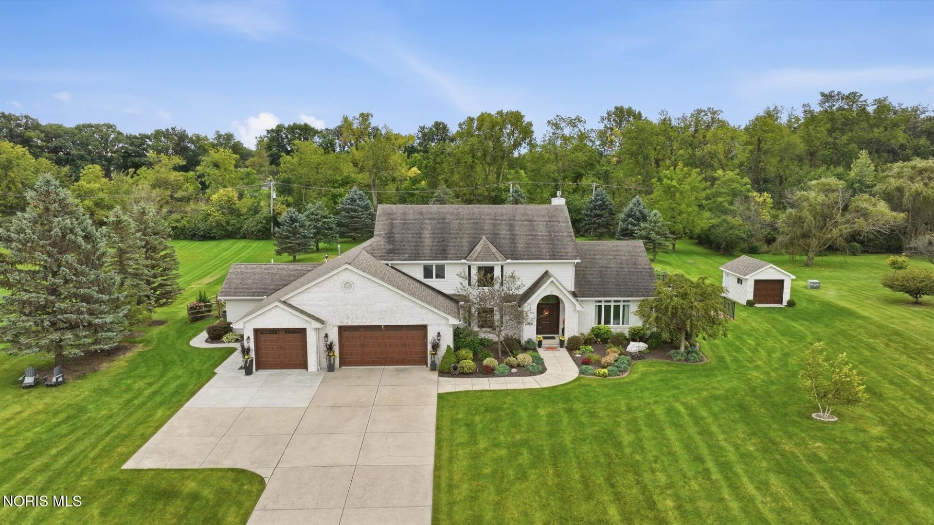 22140 W Bittersweet Lane, Curtice, OH 43412 Main Photo