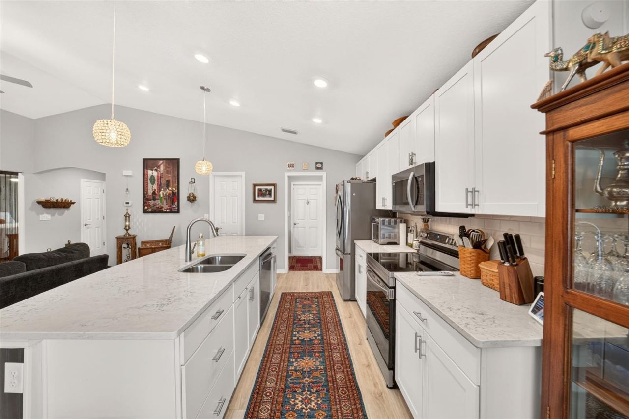 9102 SE 43rd Terrace , Ocala, FL 34480 Photo