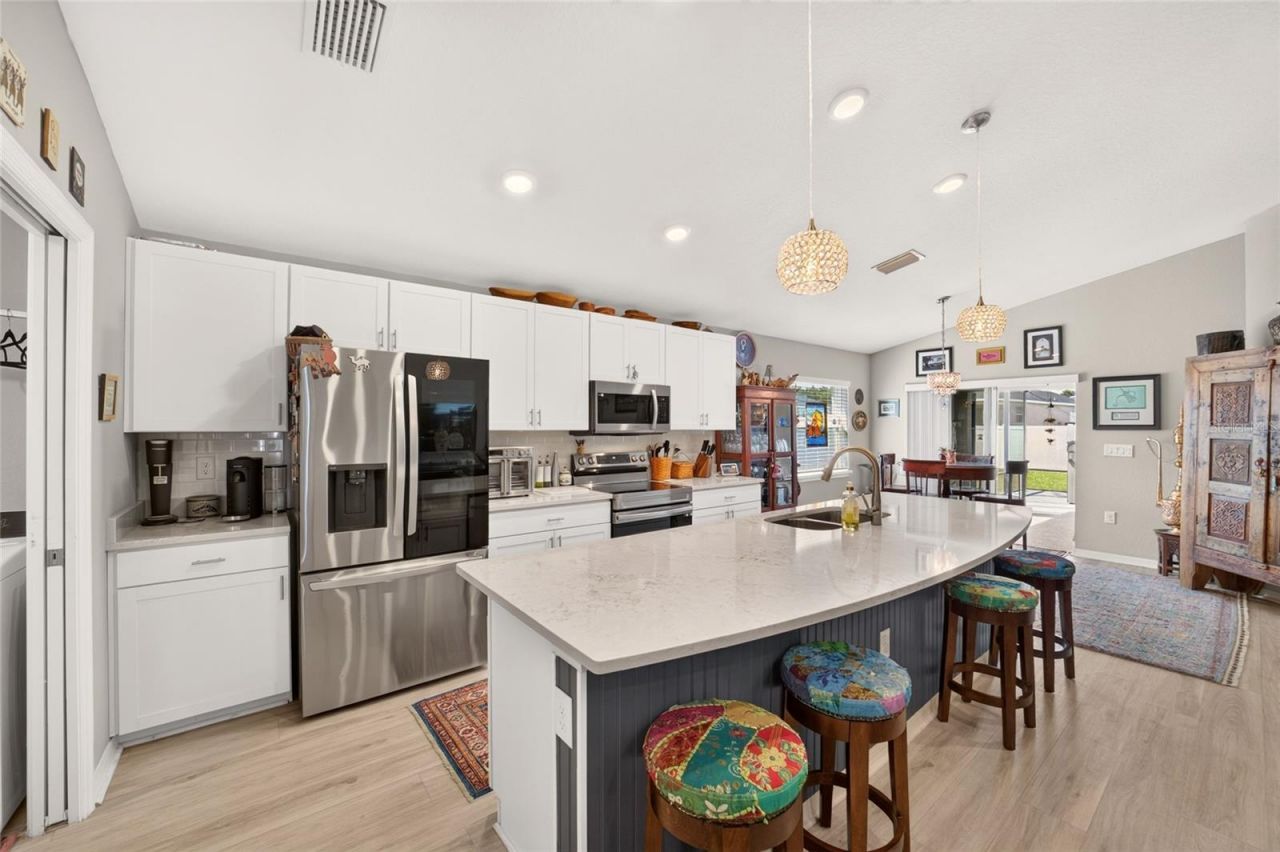 9102 SE 43rd Terrace , Ocala, FL 34480 Photo