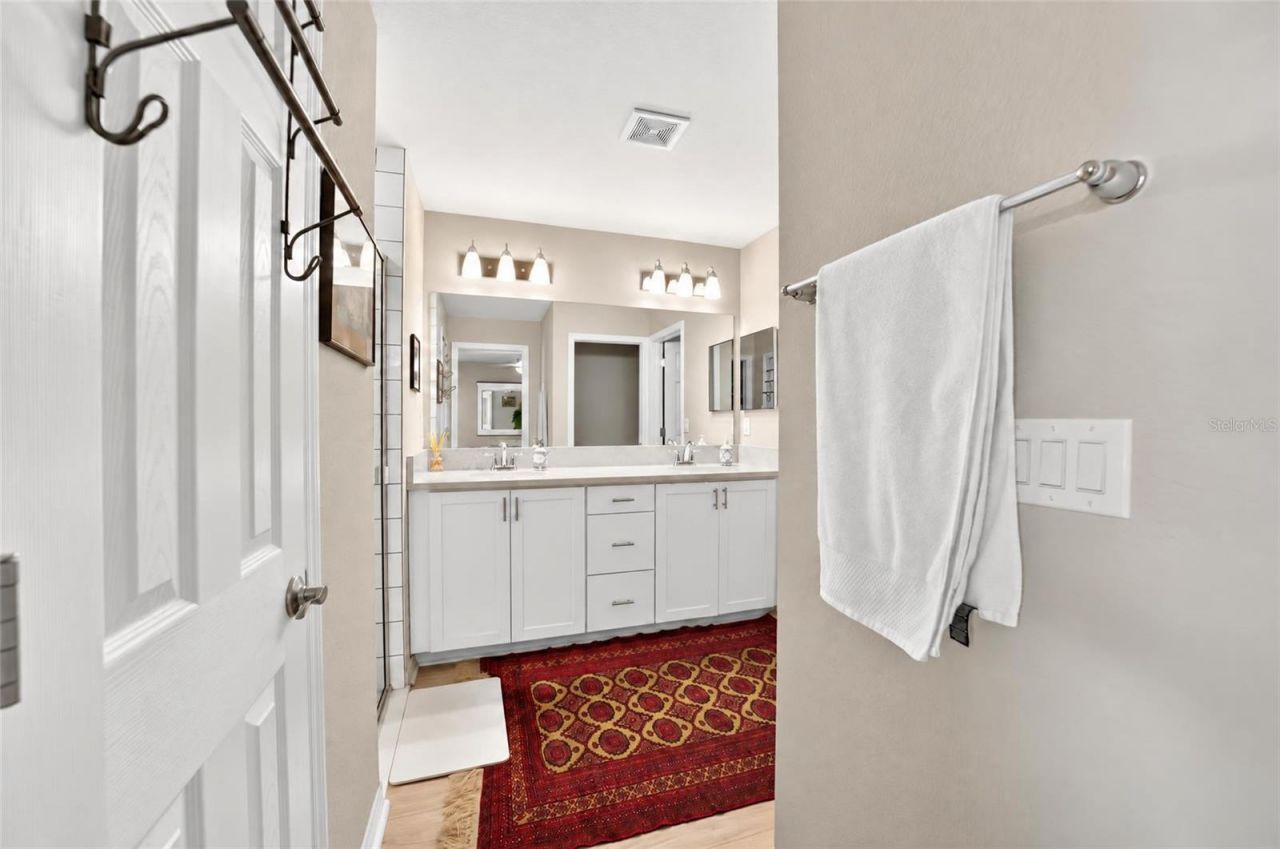 9102 SE 43rd Terrace , Ocala, FL 34480 Photo
