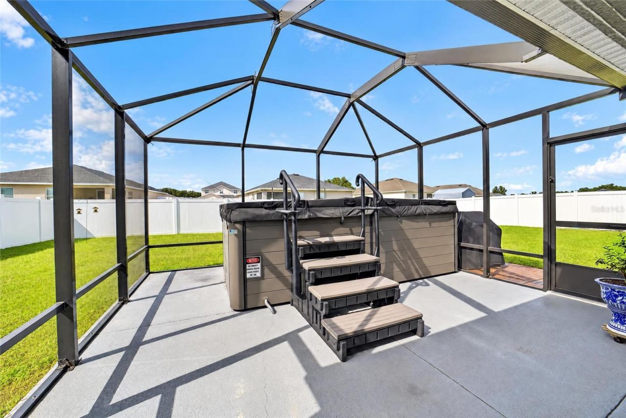 9102 SE 43rd Terrace , Ocala, FL 34480 Photo