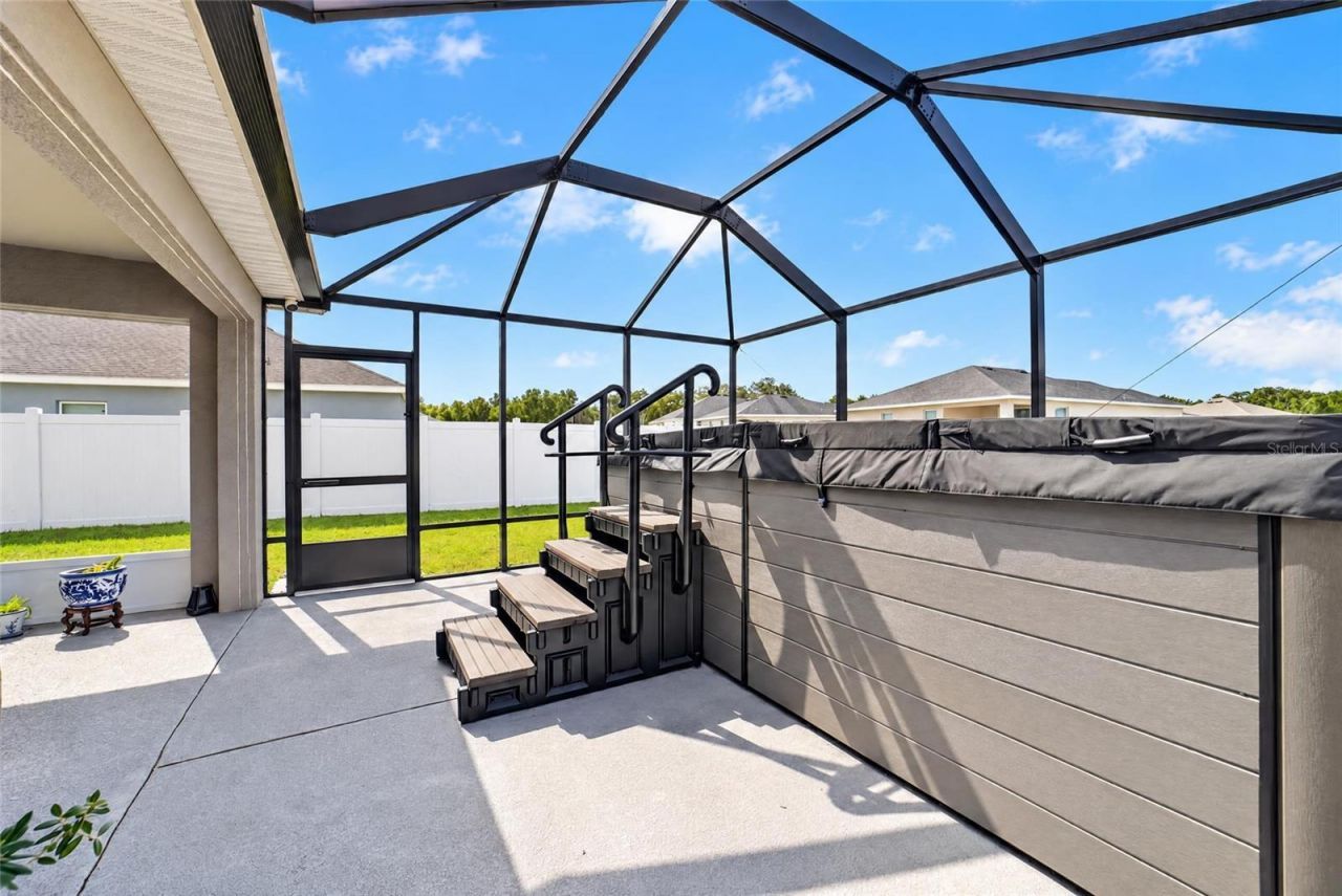 9102 SE 43rd Terrace , Ocala, FL 34480 Photo