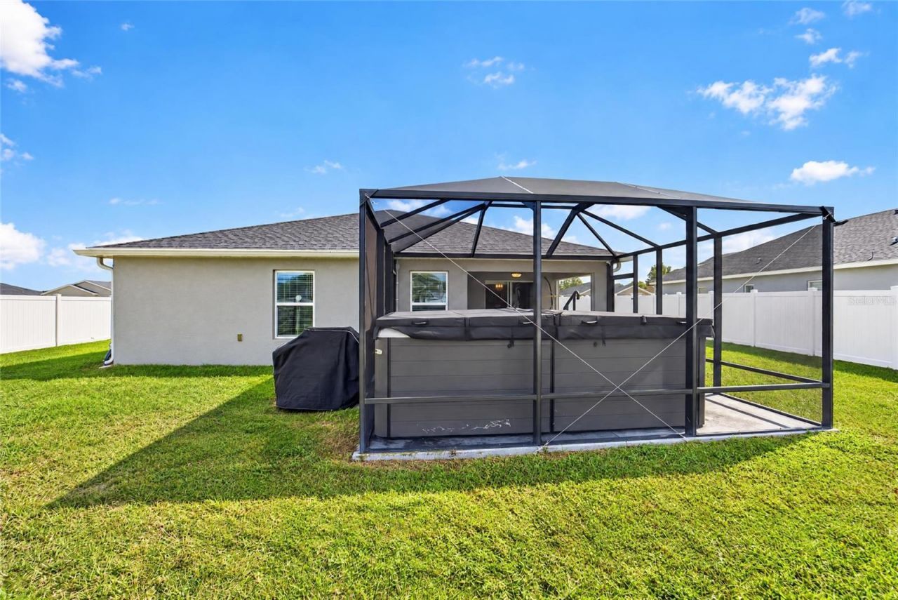 9102 SE 43rd Terrace , Ocala, FL 34480 Photo