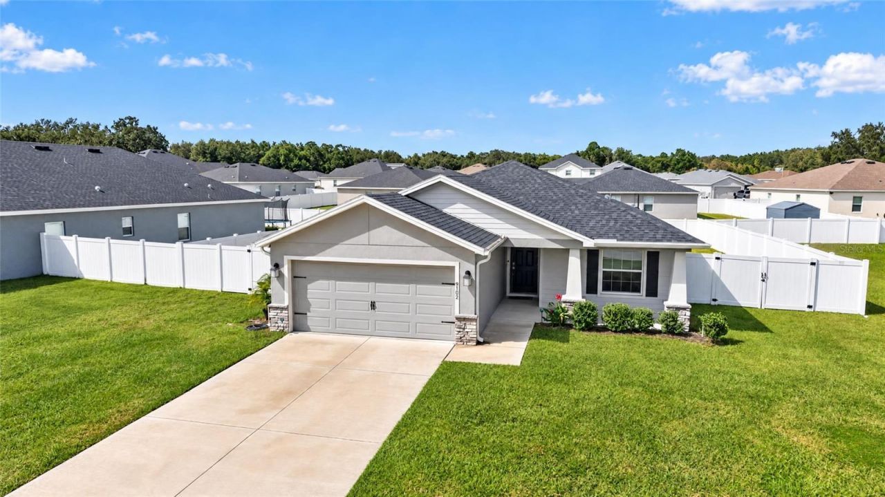 9102 SE 43rd Terrace , Ocala, FL 34480 Photo