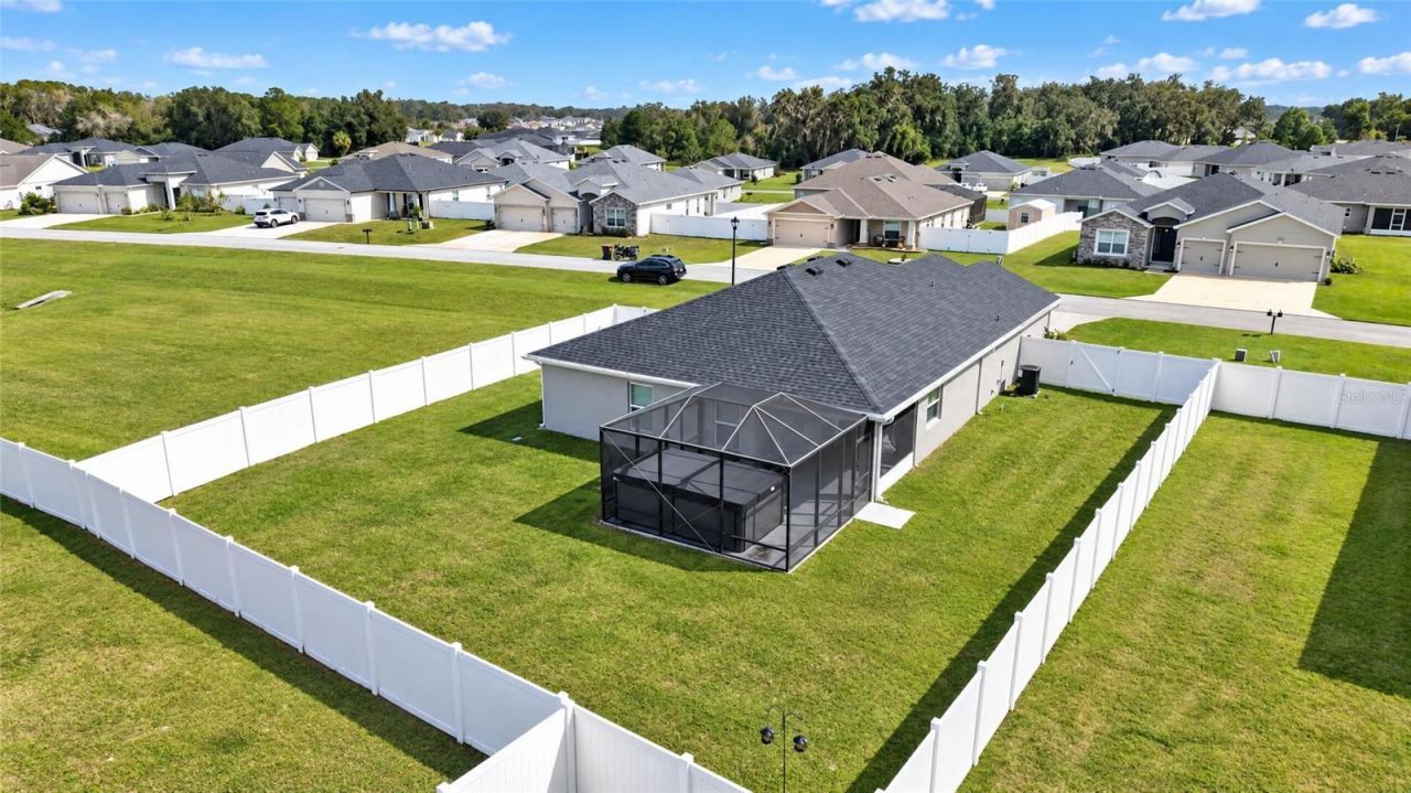 9102 SE 43rd Terrace , Ocala, FL 34480 Photo