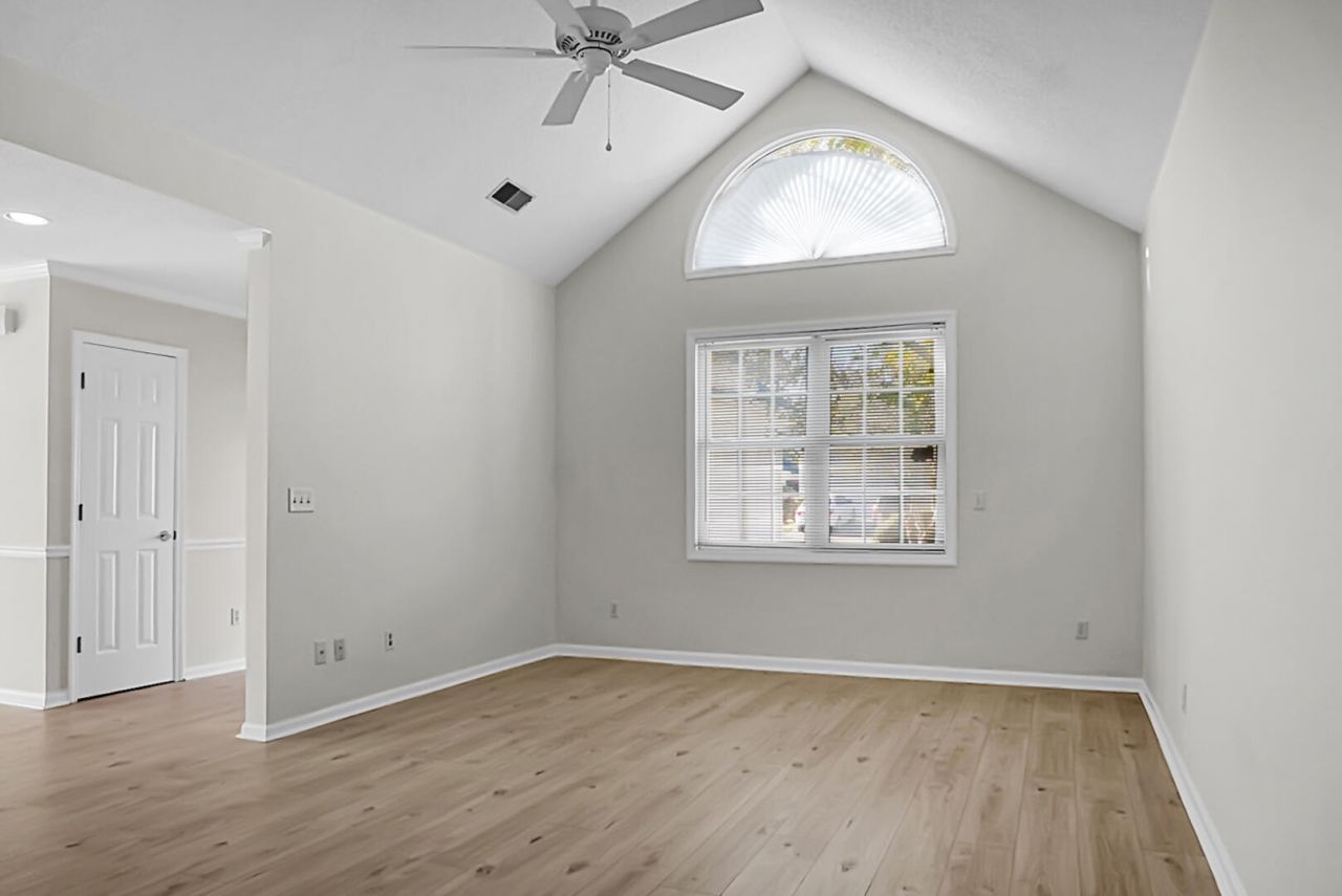 9017 Delancey Circle Photo 12