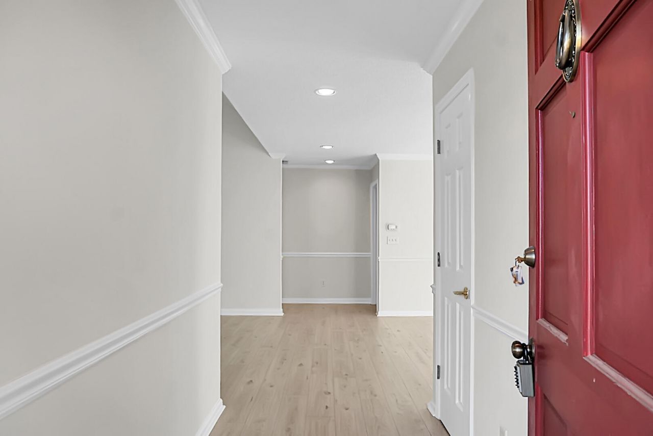 9017 Delancey Circle Photo 8