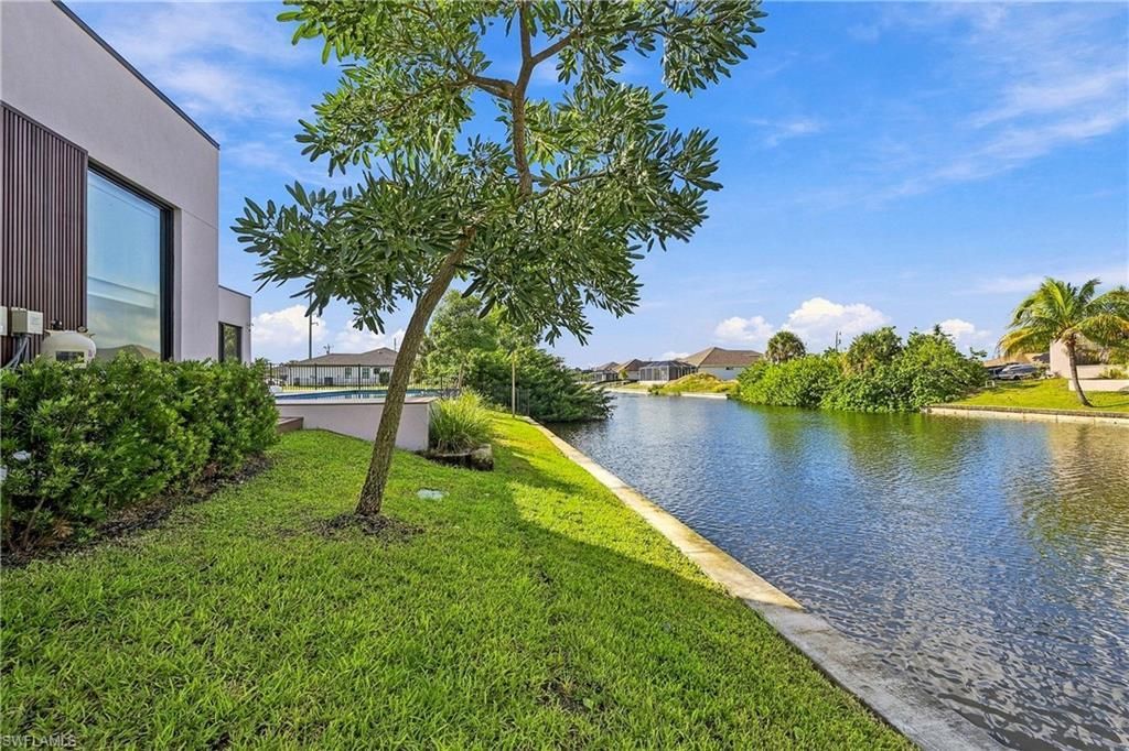 2608 SW 20th Ave, Cape Coral, FL 33914 Photo