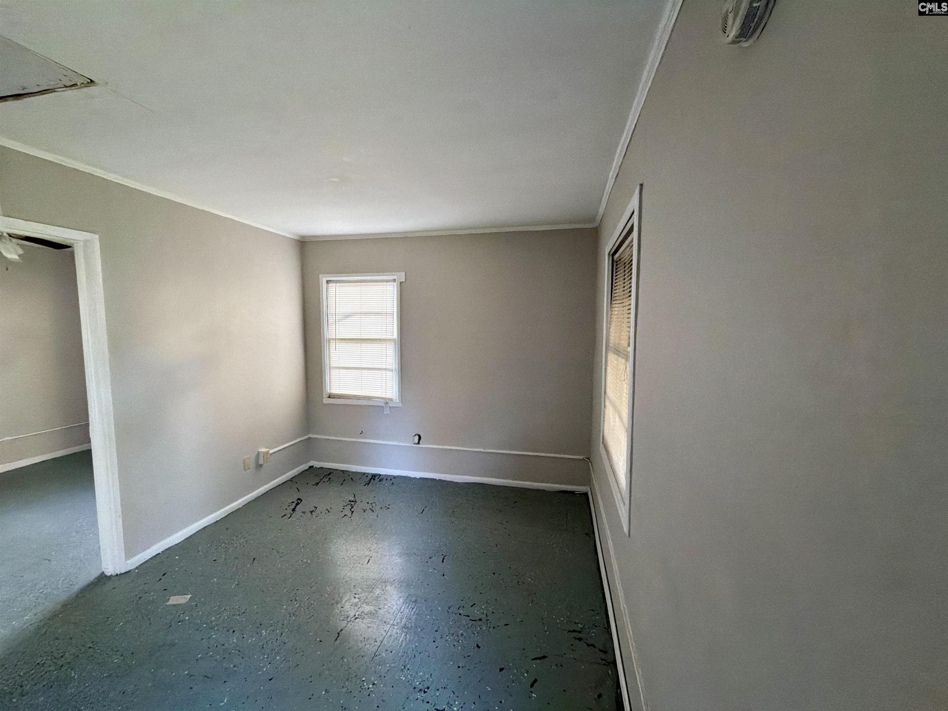 70 Samson Circle  Photo 4