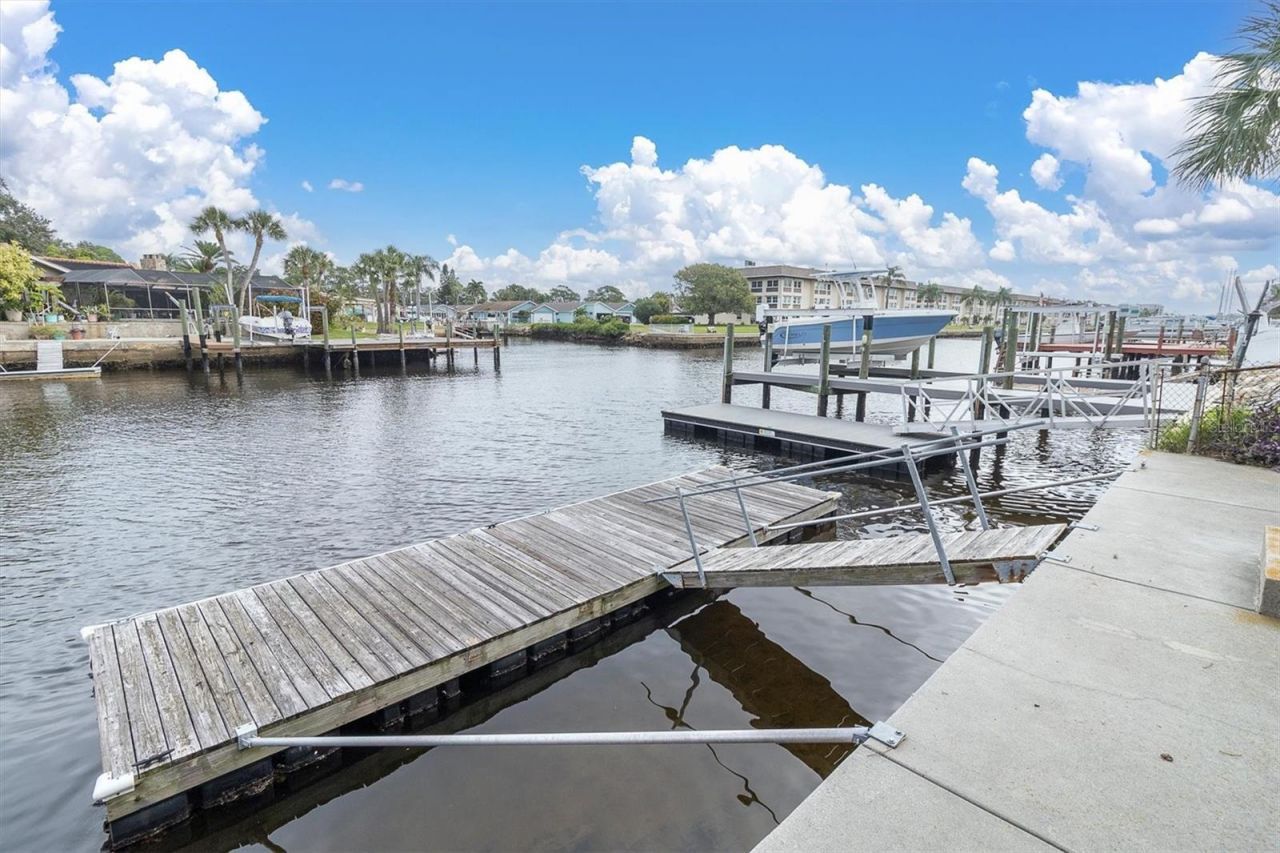 4351 Floramar Terrace , New Port Richey, FL 34652 Photo