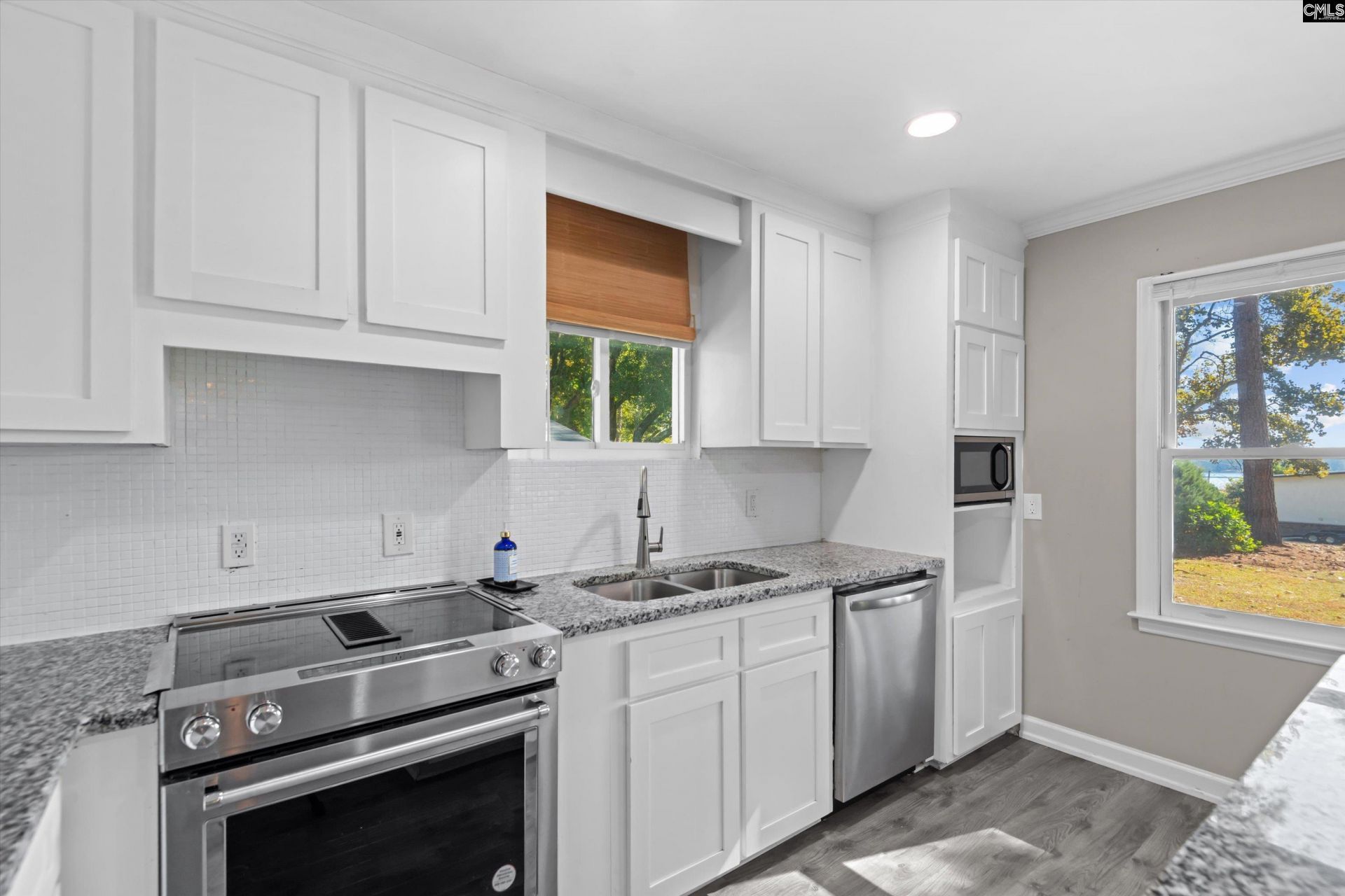 425 Yachting Road  Photo 10