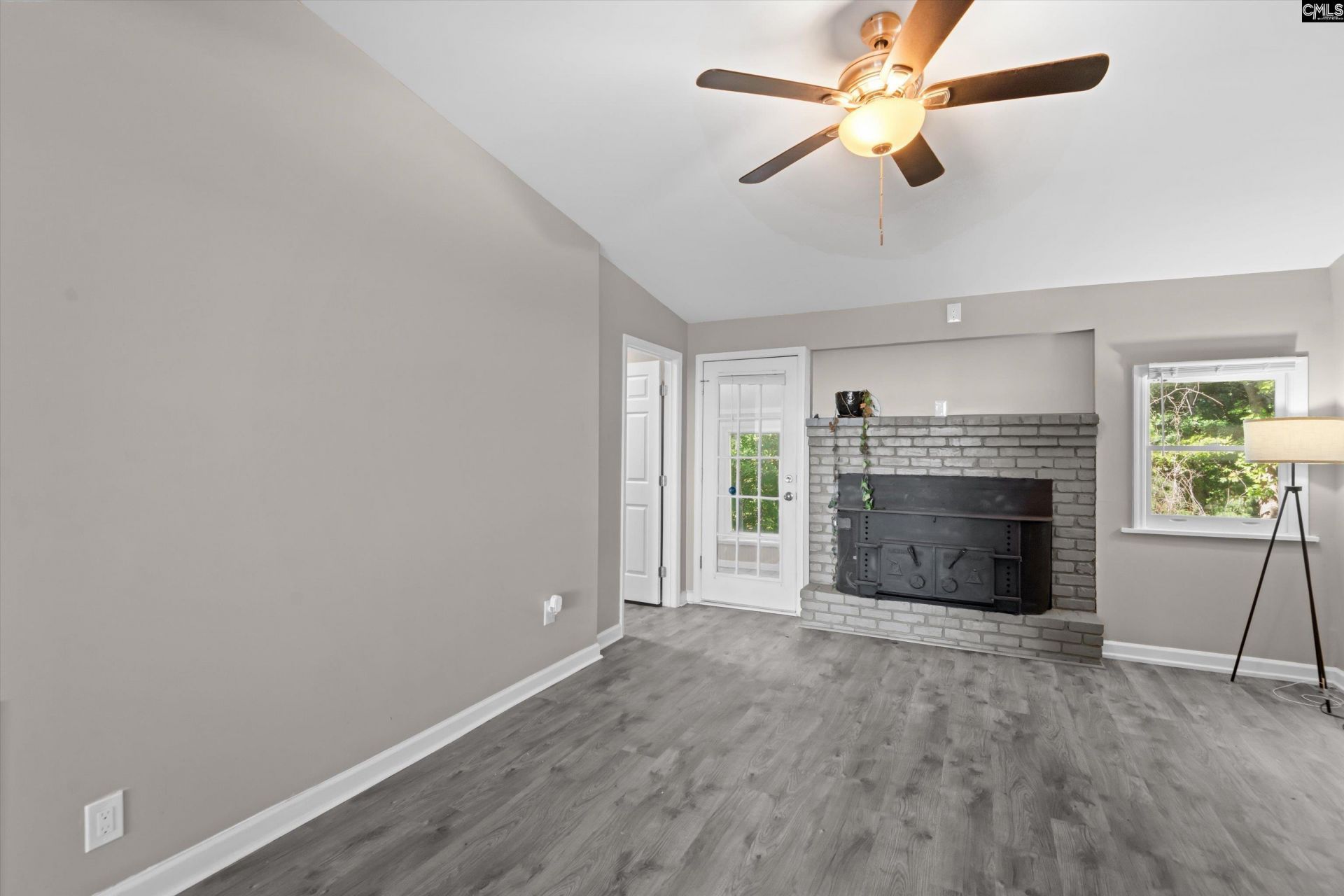 425 Yachting Road  Photo 16