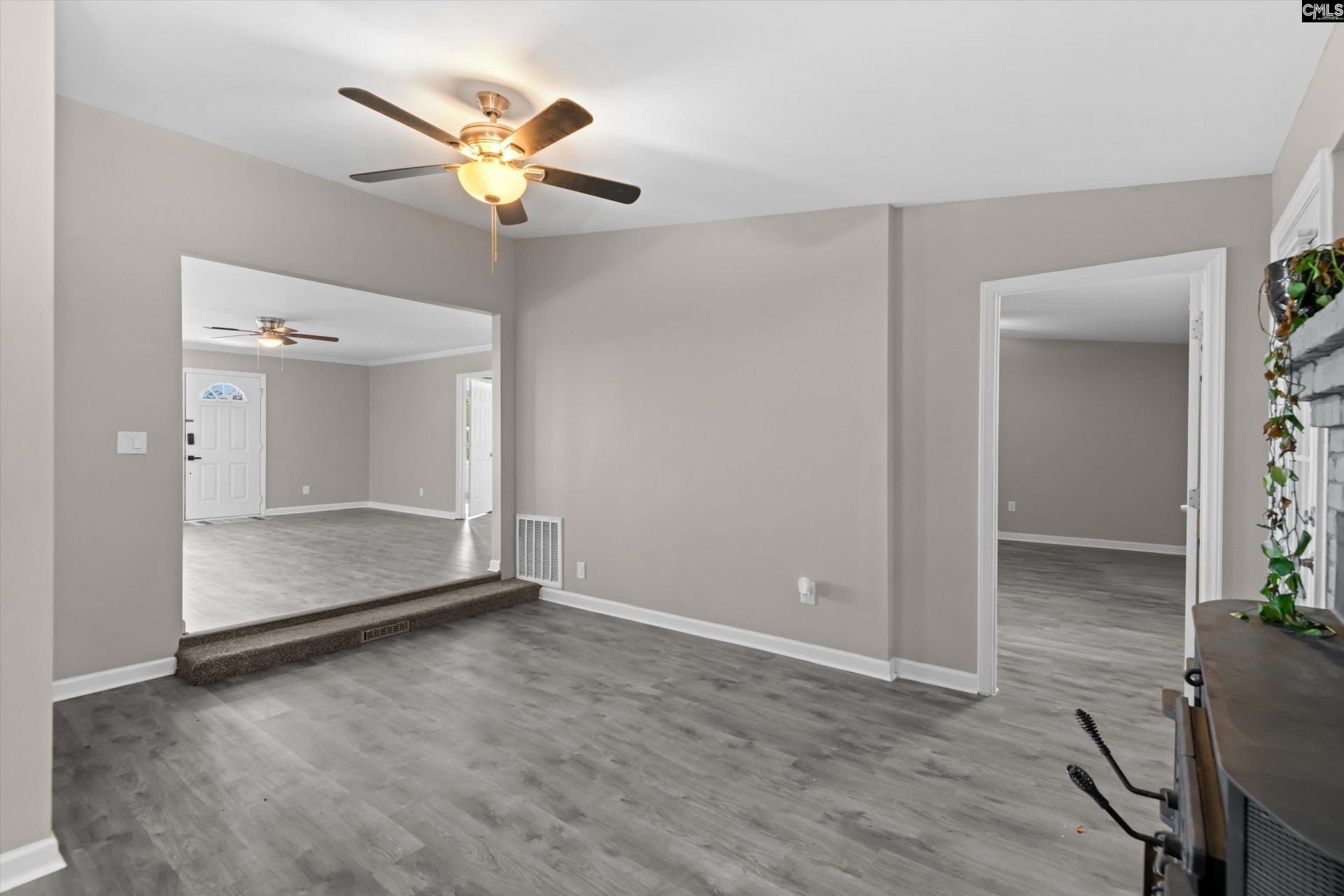 425 Yachting Road  Photo 17