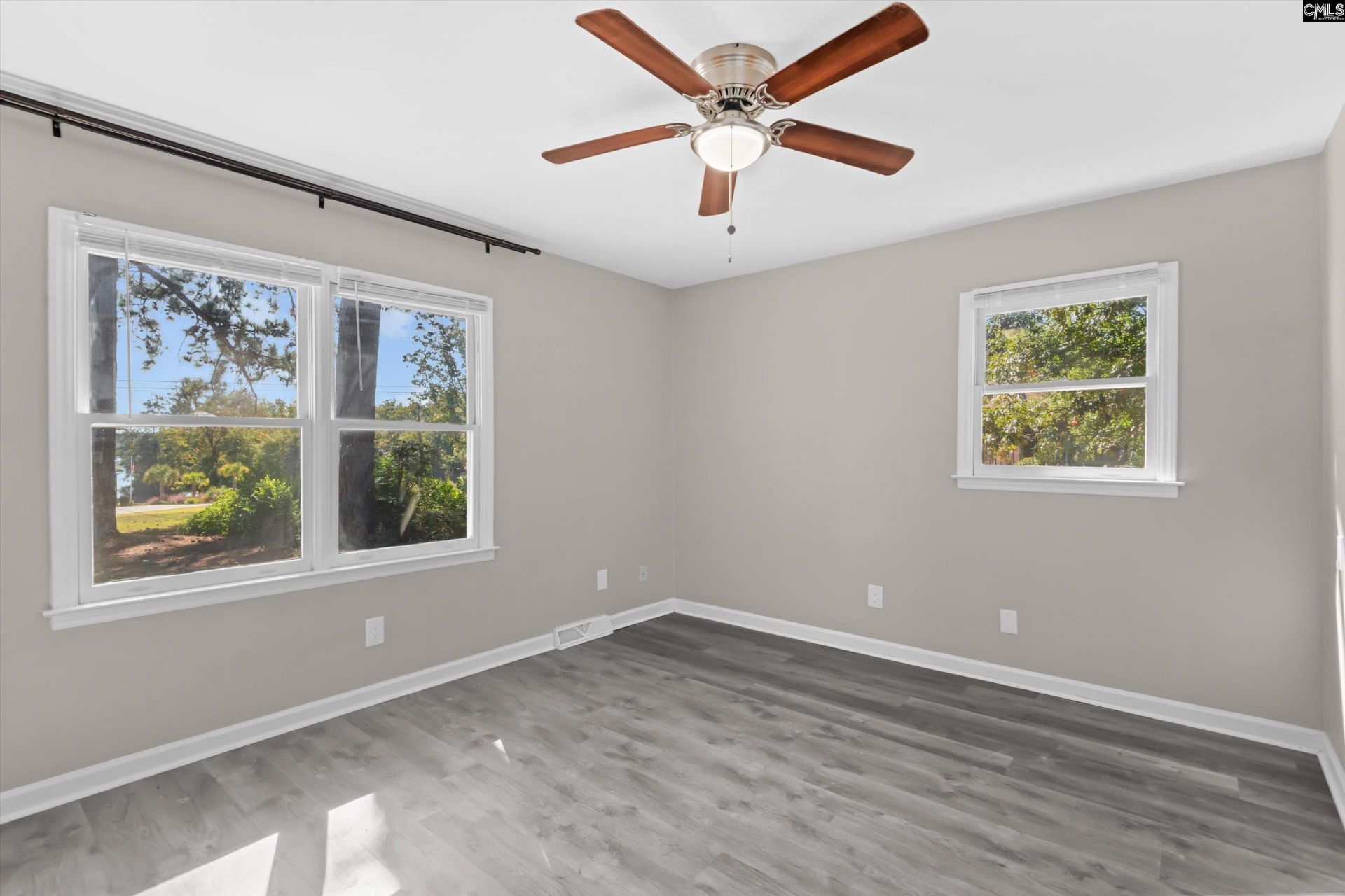 425 Yachting Road  Photo 25