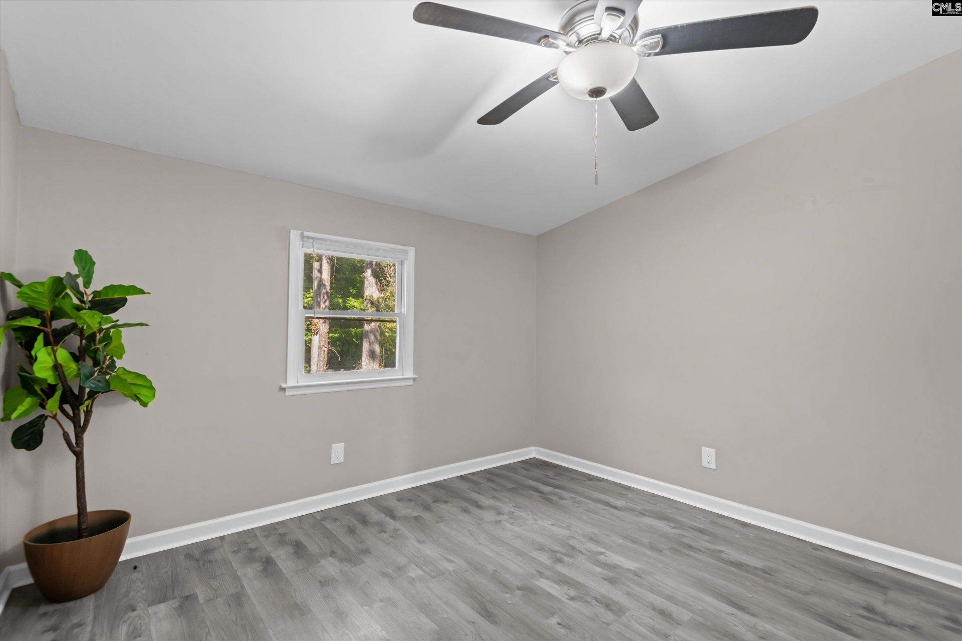 425 Yachting Road  Photo 28