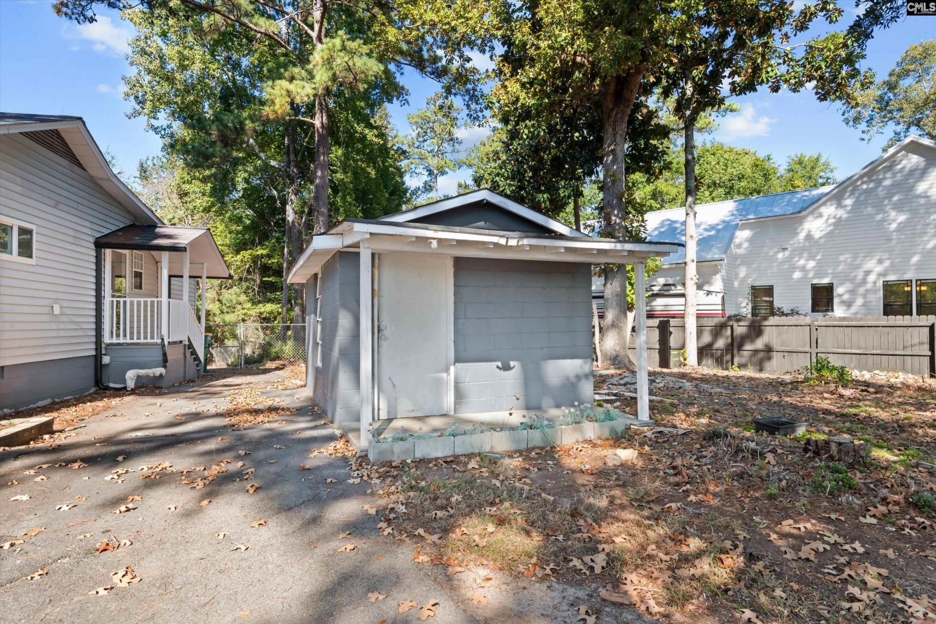 425 Yachting Road  Photo 36
