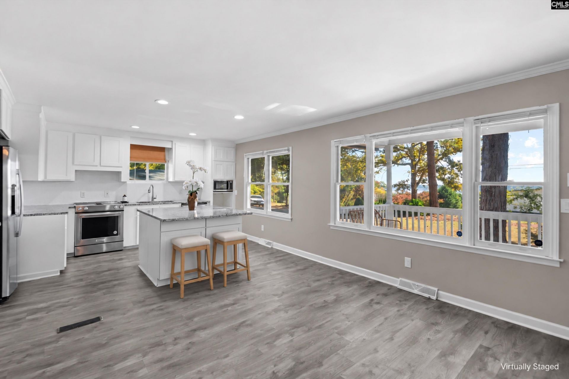 425 Yachting Road  Photo 6