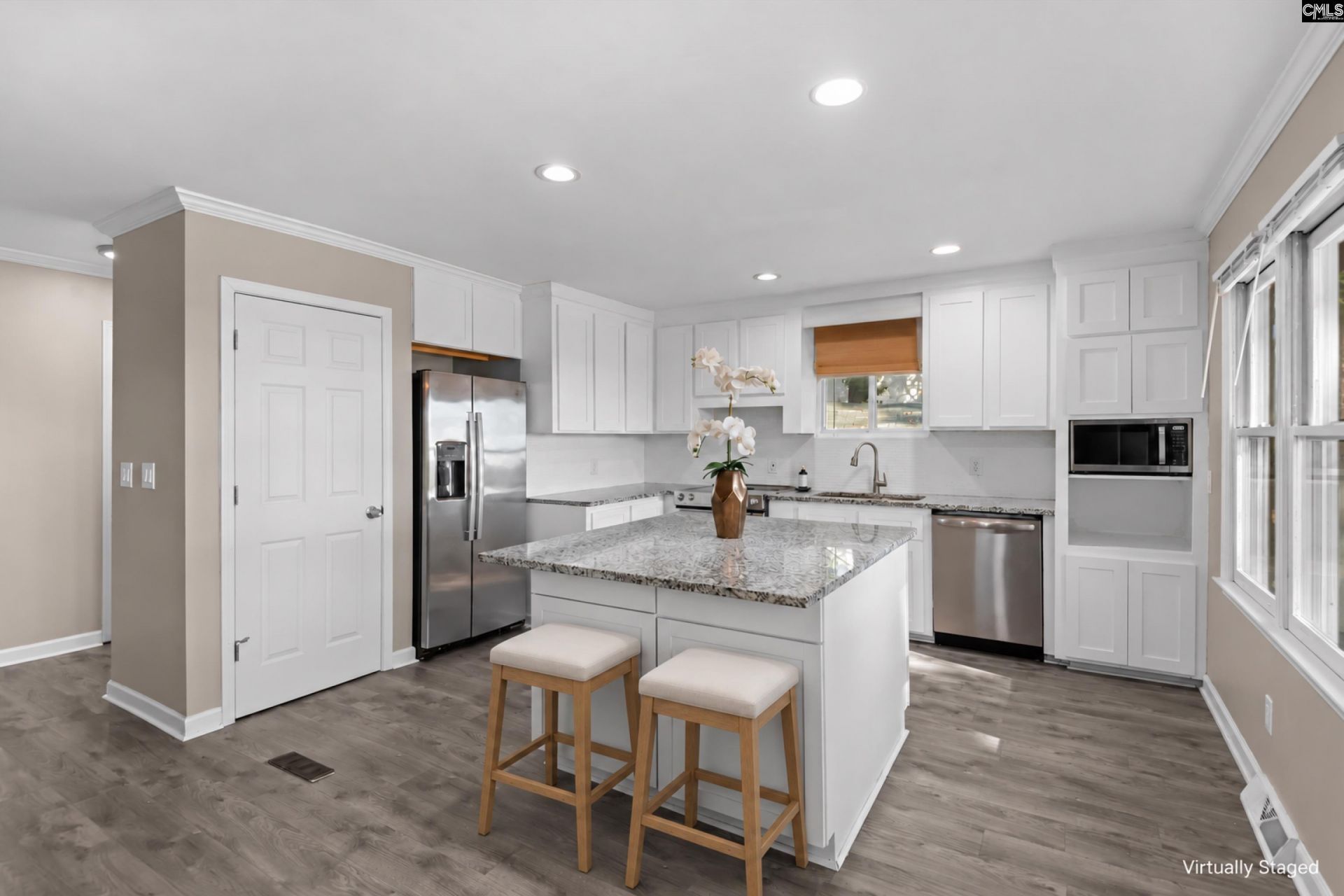 425 Yachting Road  Photo 8
