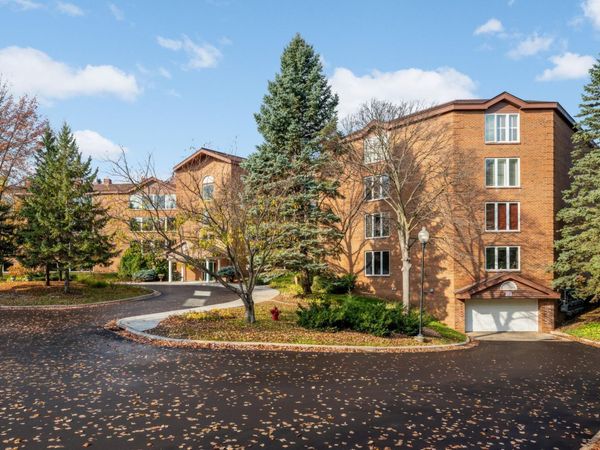1021 Sibley Memorial Highway , Unit 405, Mendota Heights, MN 55118