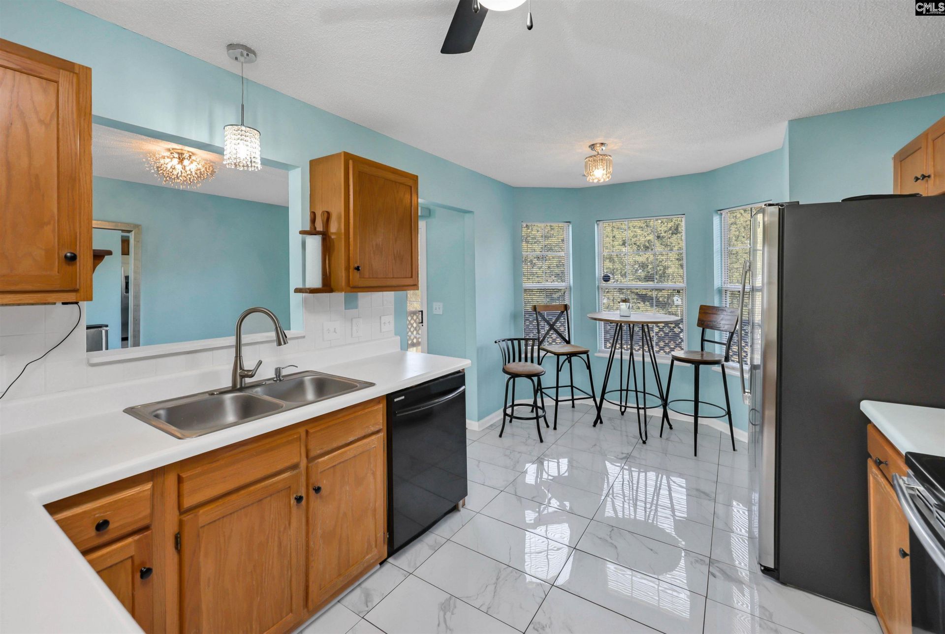 206 Glen Rose Circle  Photo 4