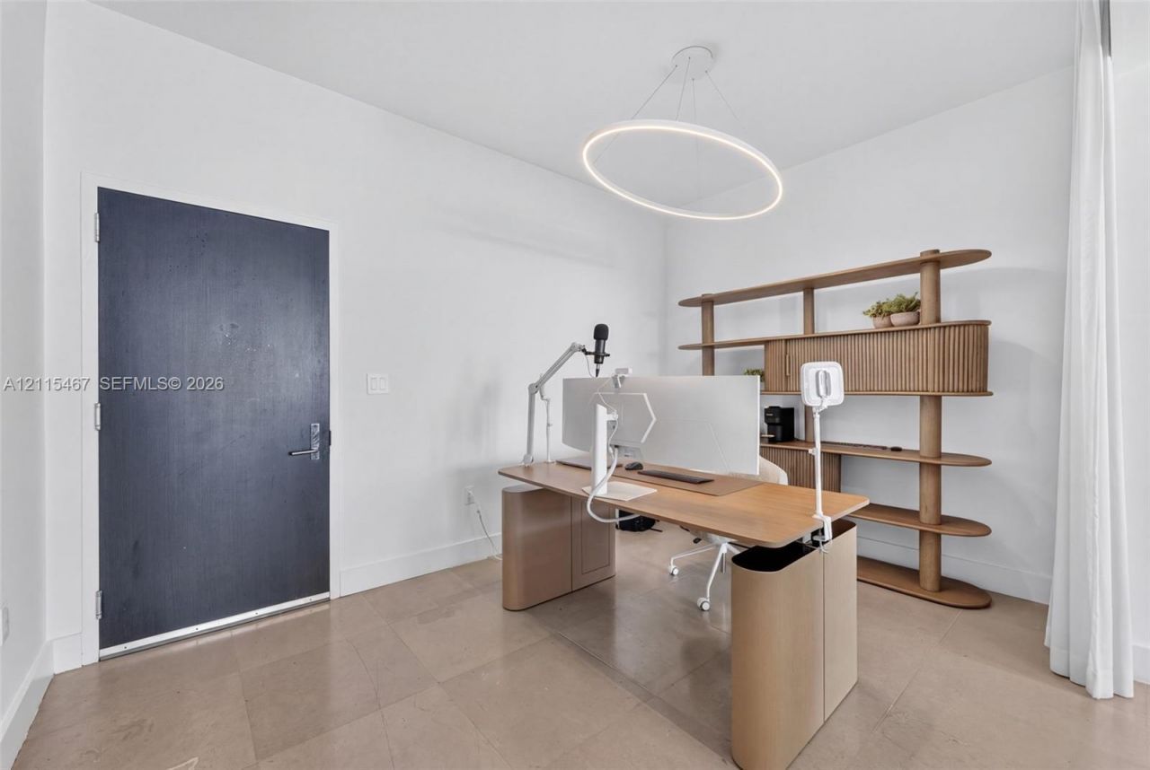 900 Biscayne Blvd , Unit 2104, Miami, FL 33132 Photo