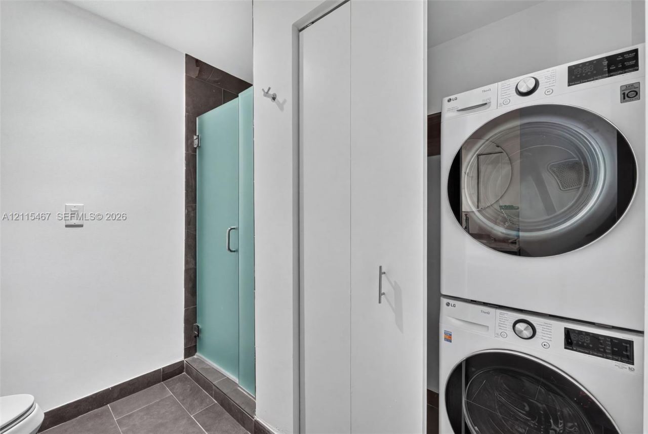 900 Biscayne Blvd , Unit 2104, Miami, FL 33132 Photo