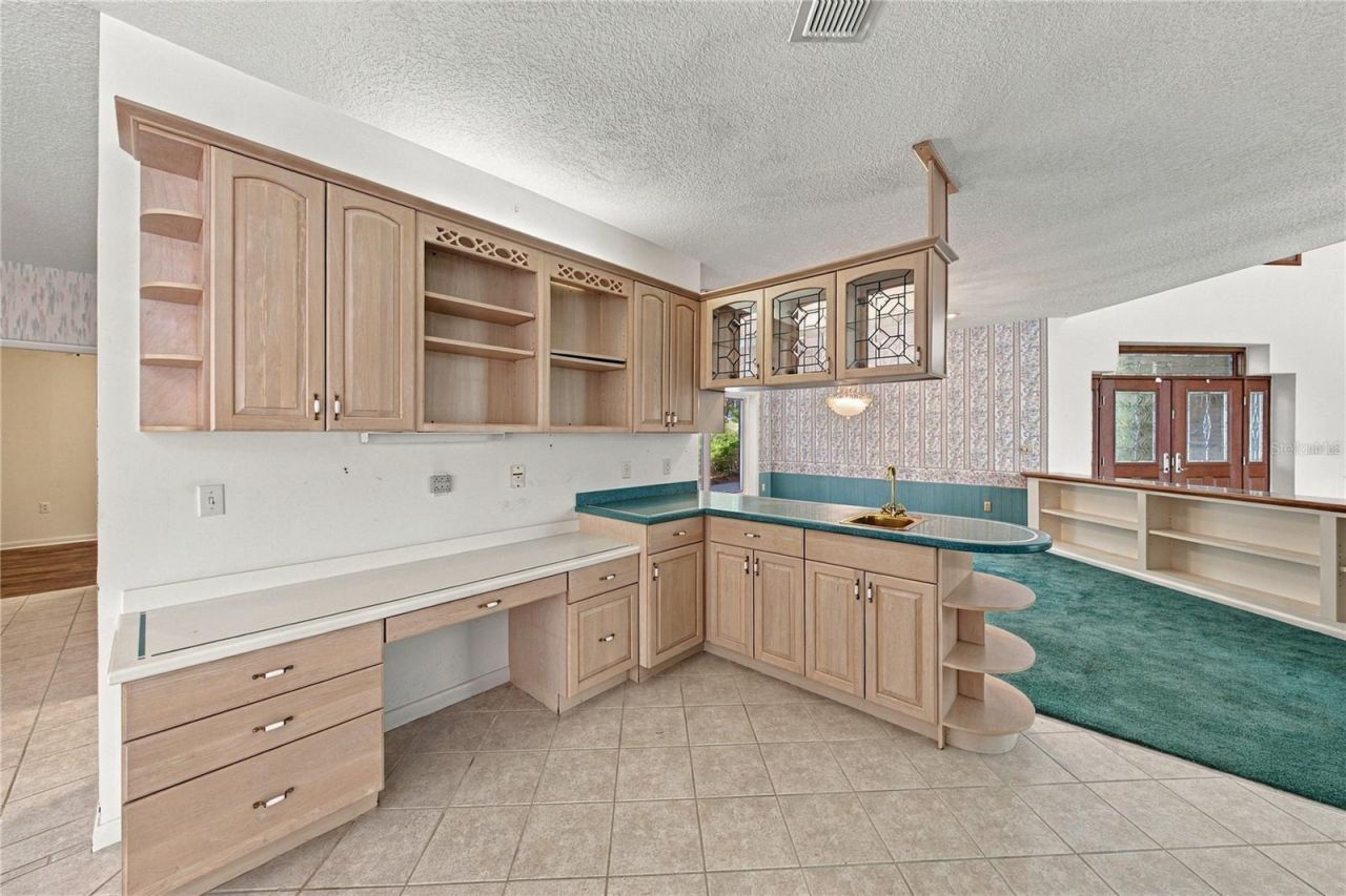 18728 Lake Iola Road, Dade City, FL 33523 Photo