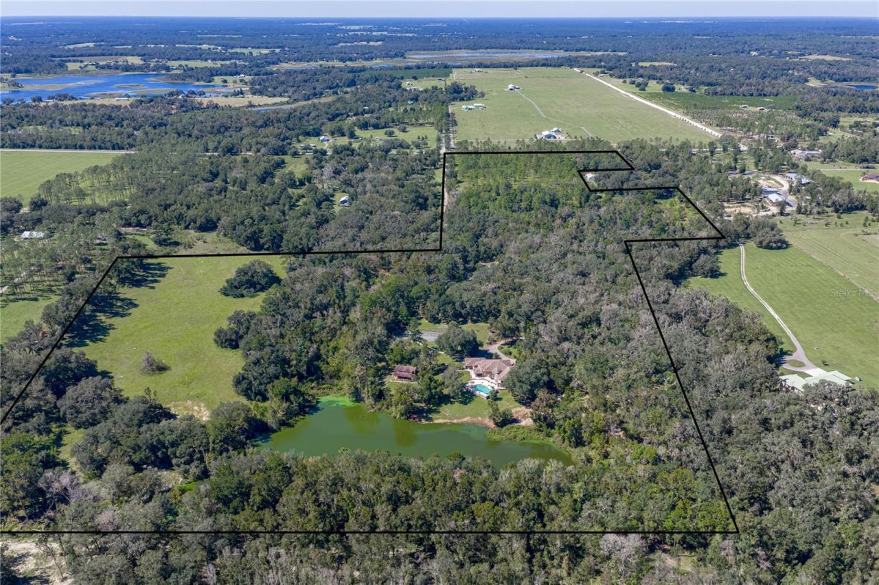 18728 Lake Iola Road, Dade City, FL 33523 Photo