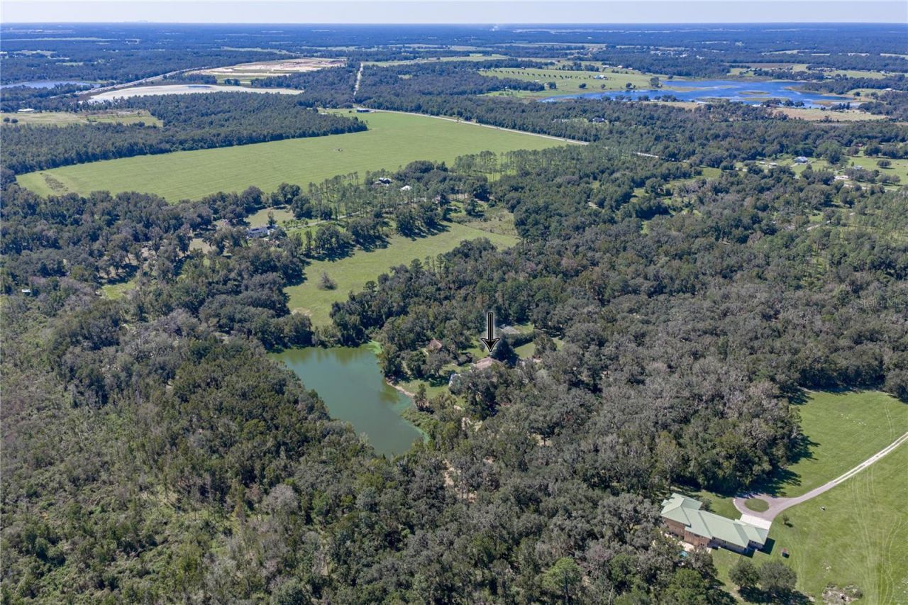 18728 Lake Iola Road, Dade City, FL 33523 Photo