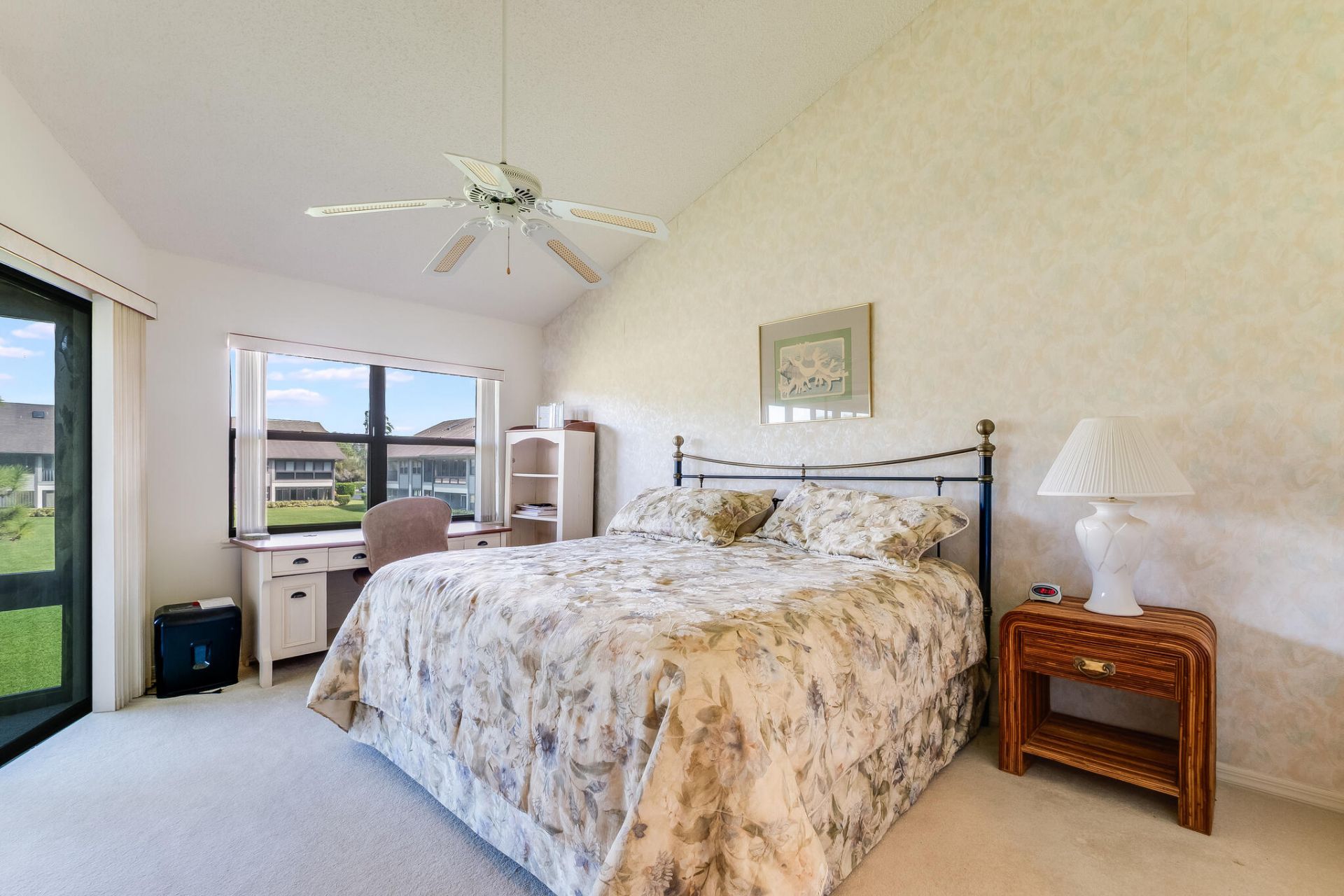 6235 SE Charleston Place, Unit 203, Hobe Sound, FL 33455 Photo