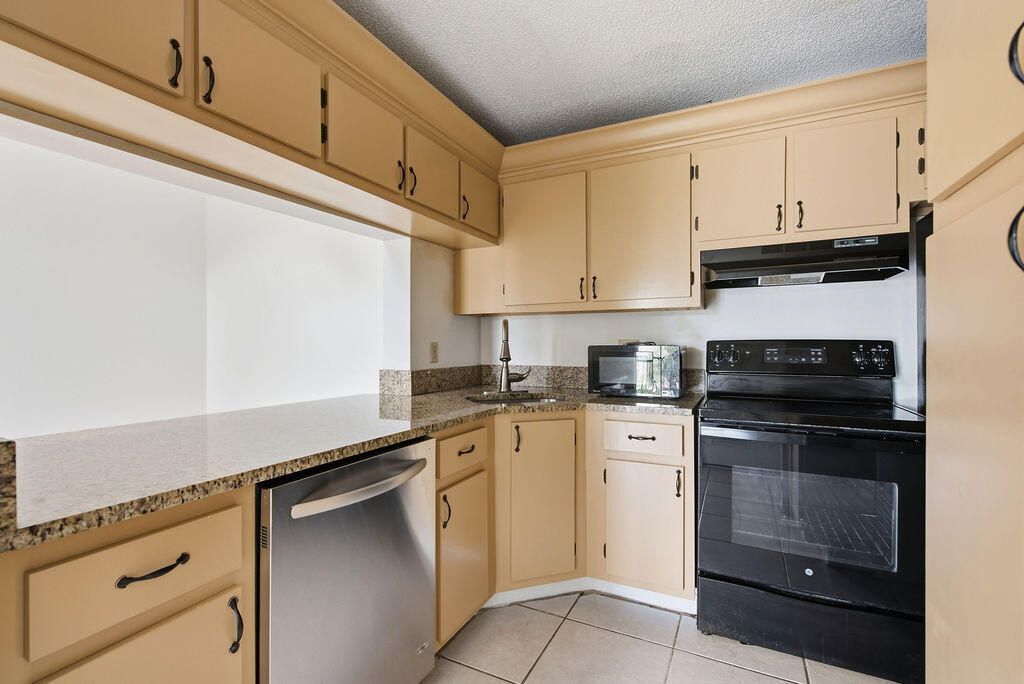 3612 Alder Drive, Unit B3, West Palm Beach, FL 33417 Photo