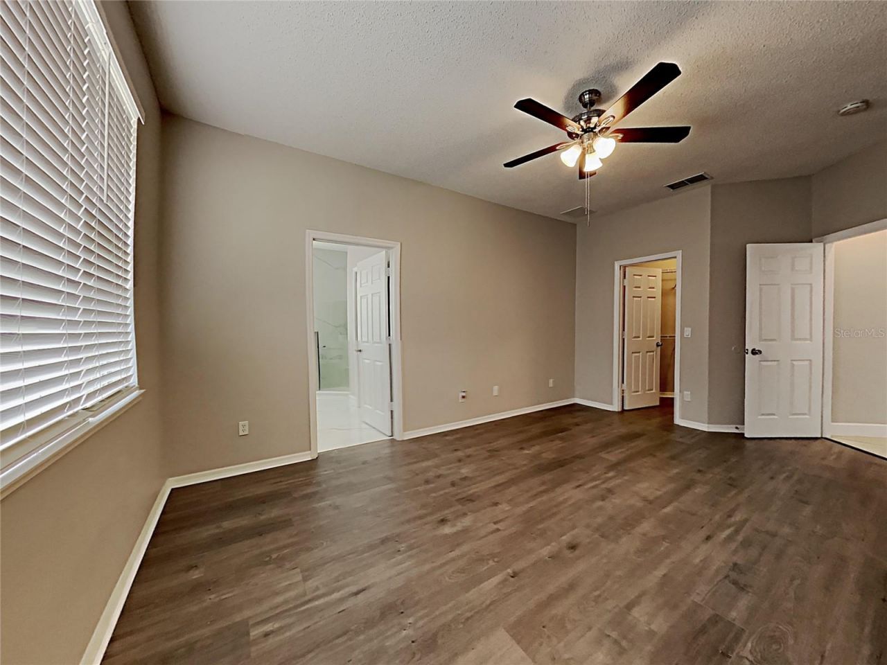 2053 Cedar Garden Drive , Orlando, FL 32824 Photo